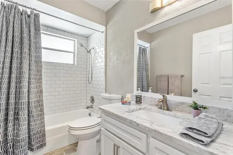 4904 19th Avenue W Bradenton FL 34209