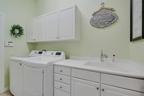 12180 Obelia Lane Orlando FL 32827