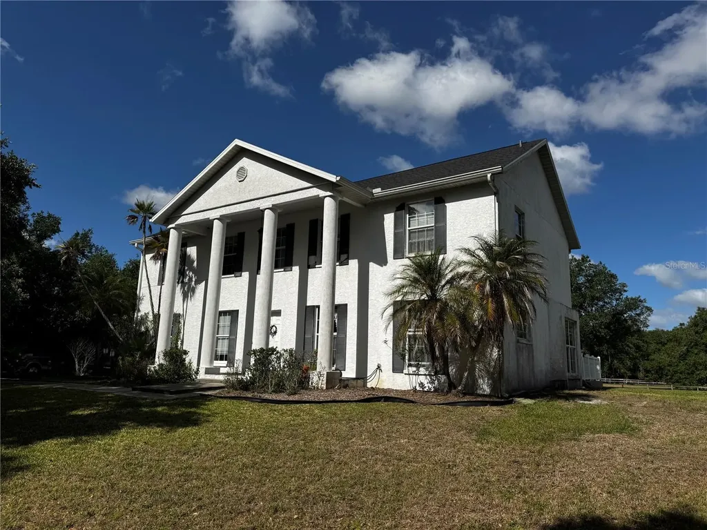 1701 Bern Creek Loop Sarasota FL 34240