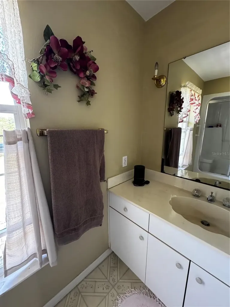 1701 Bern Creek Loop Sarasota FL 34240