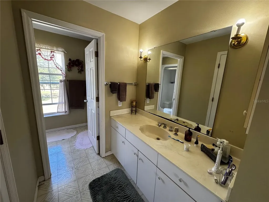 1701 Bern Creek Loop Sarasota FL 34240