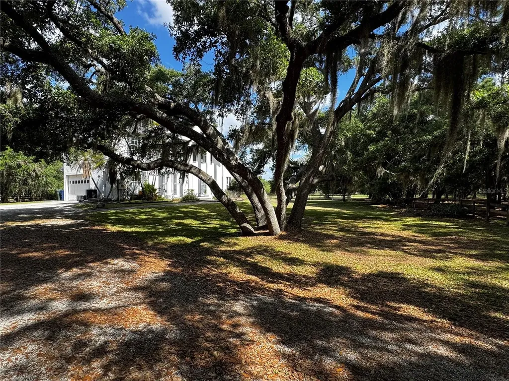 1701 Bern Creek Loop Sarasota FL 34240