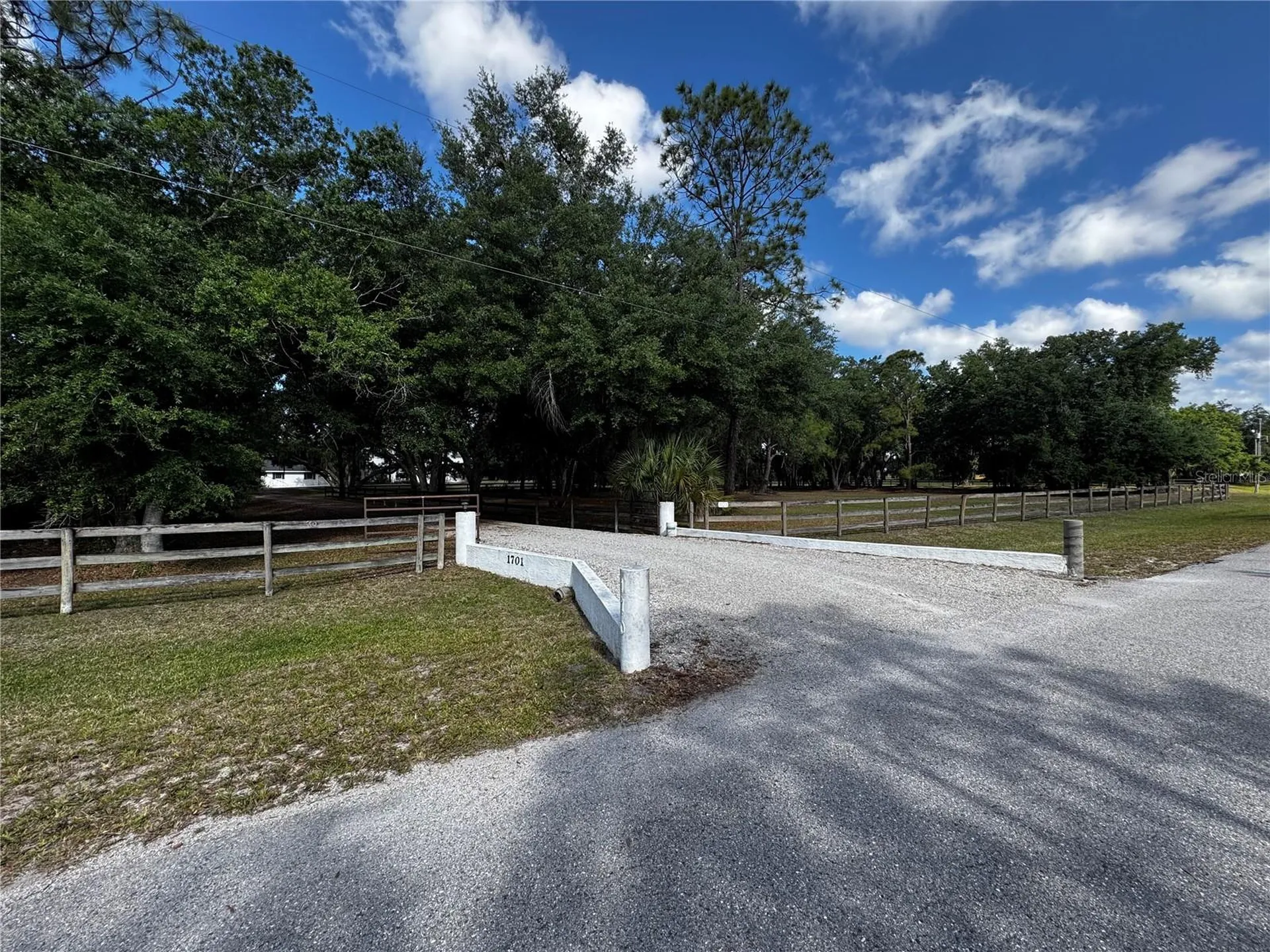 1701 Bern Creek Loop Sarasota FL 34240