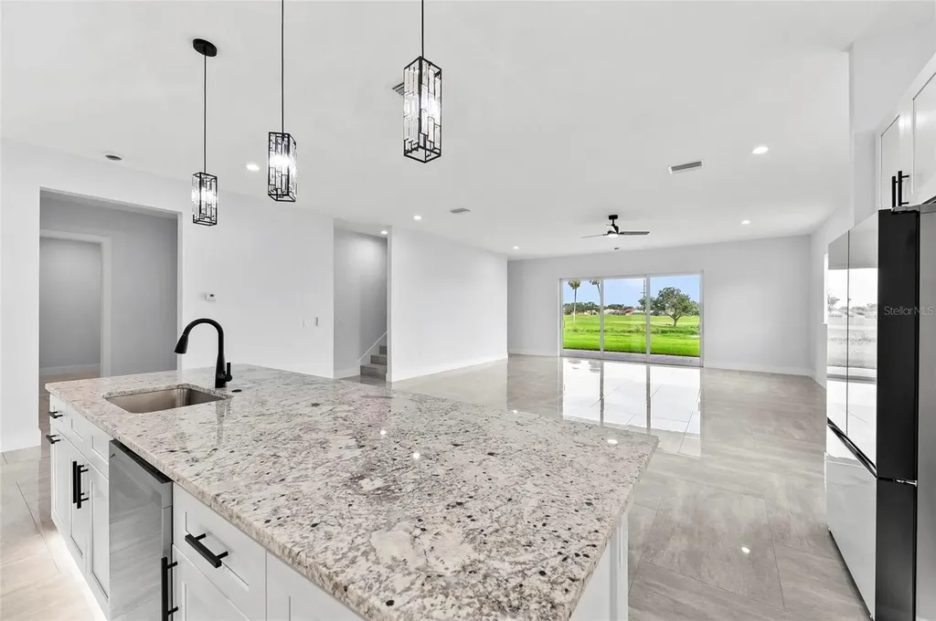 9225 Raes Creek Place Palmetto FL 34221