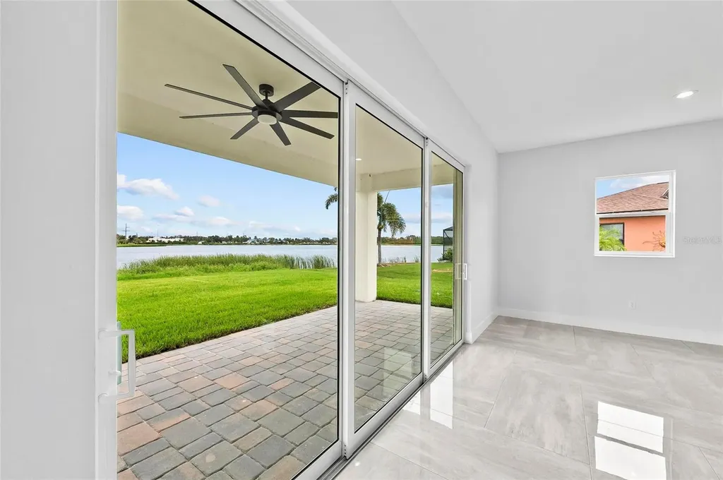 9225 Raes Creek Place Palmetto FL 34221