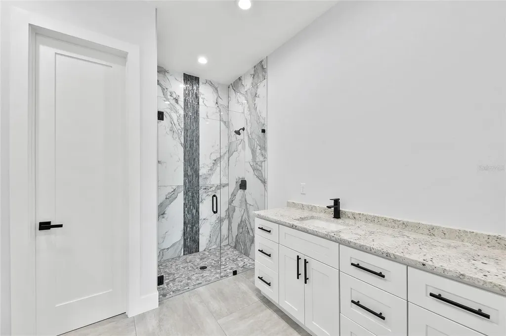 9225 Raes Creek Place Palmetto FL 34221