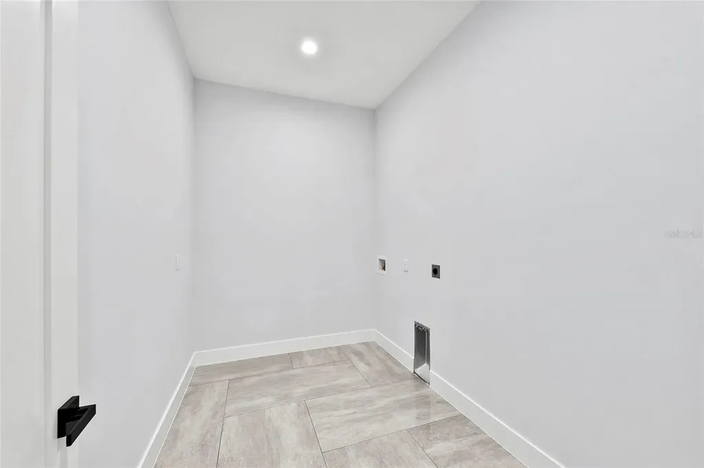 9225 Raes Creek Place Palmetto FL 34221