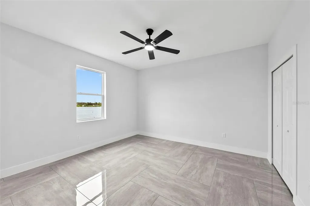 9225 Raes Creek Place Palmetto FL 34221