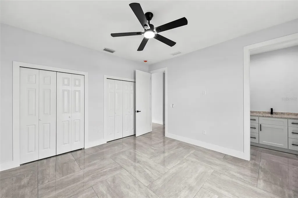 9225 Raes Creek Place Palmetto FL 34221