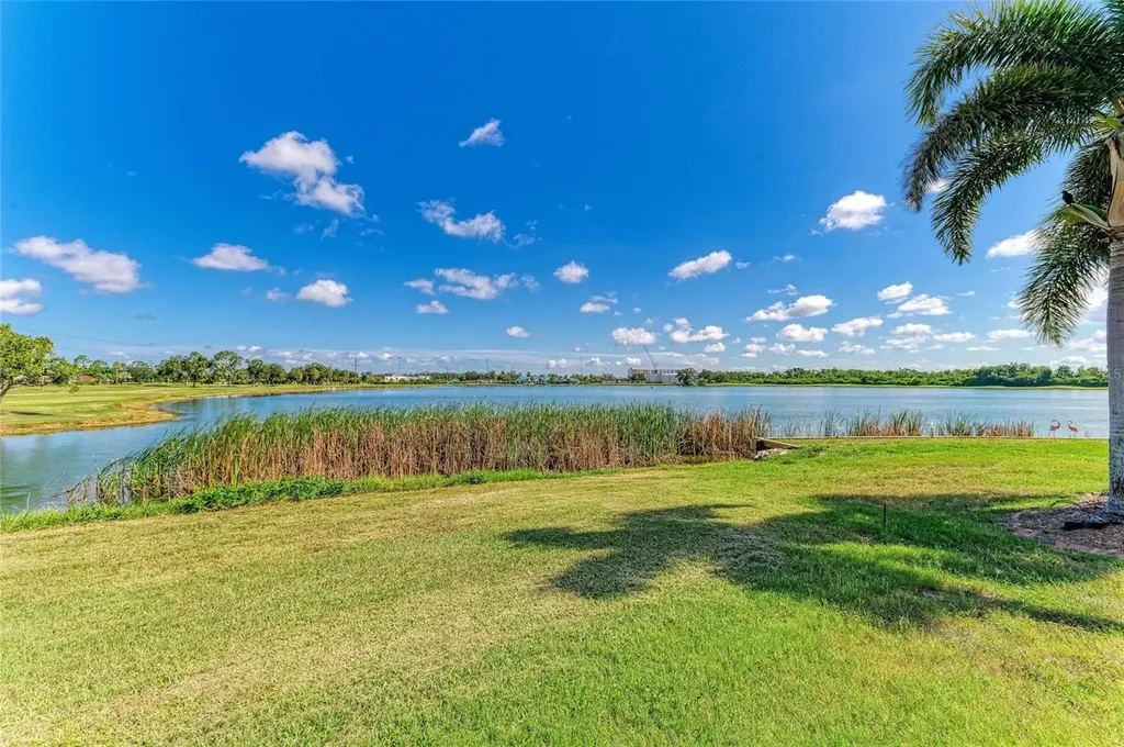 9225 Raes Creek Place Palmetto FL 34221