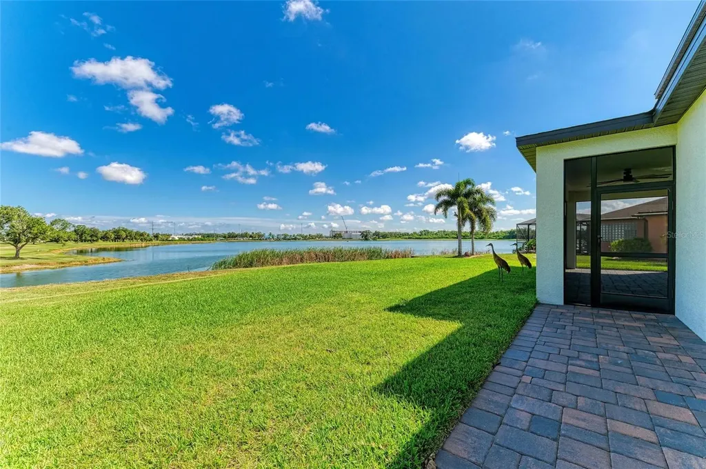 9225 Raes Creek Place Palmetto FL 34221