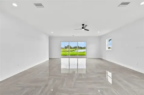 9225 Raes Creek Place Palmetto FL 34221
