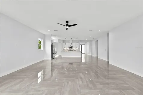 9225 Raes Creek Place Palmetto FL 34221