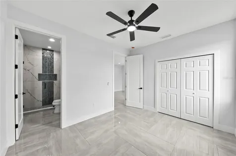 9225 Raes Creek Place Palmetto FL 34221