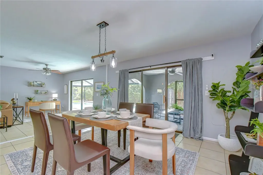 1291 Raleigh Court Tarpon Springs FL 34689