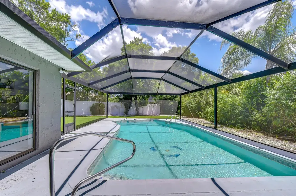 1291 Raleigh Court Tarpon Springs FL 34689