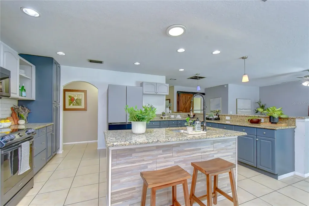 1291 Raleigh Court Tarpon Springs FL 34689