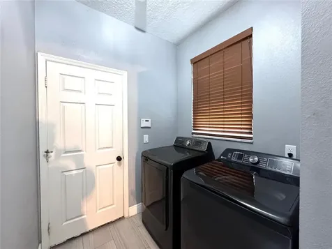 5004 Marbella Isle Drive Orlando FL 32837