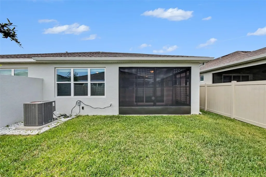 2739 Summer Retreat Lane Kissimmee FL 34744