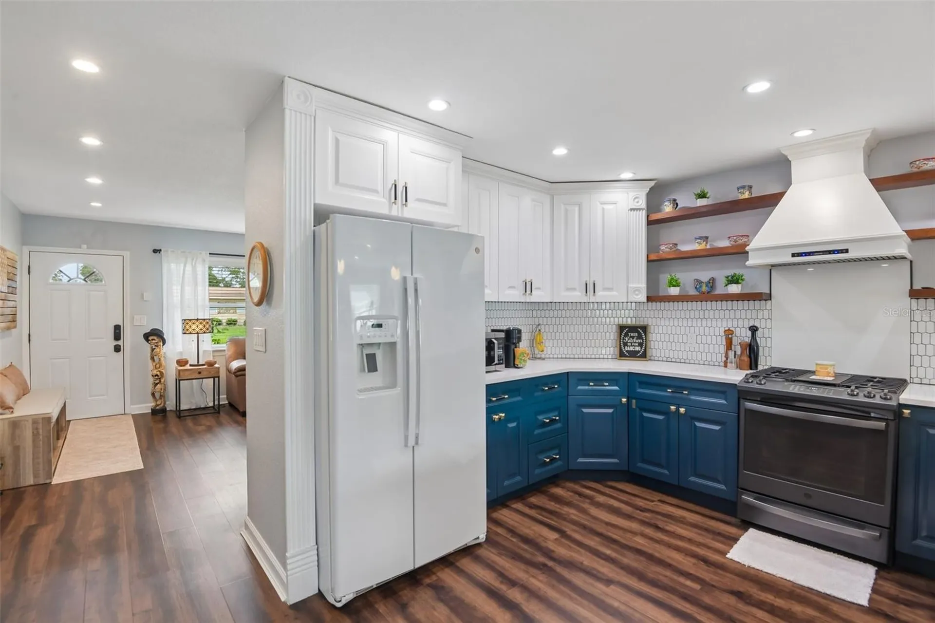 5520 24th Terrace N St Petersburg FL 33710