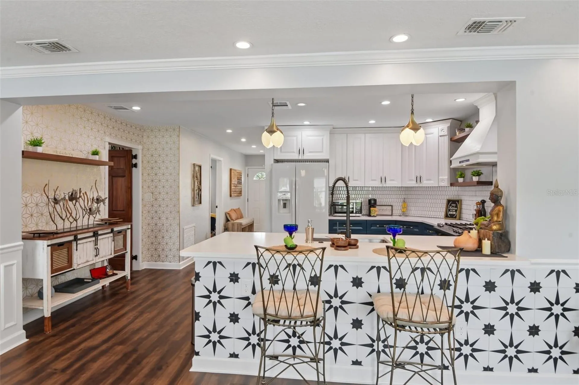 5520 24th Terrace N St Petersburg FL 33710