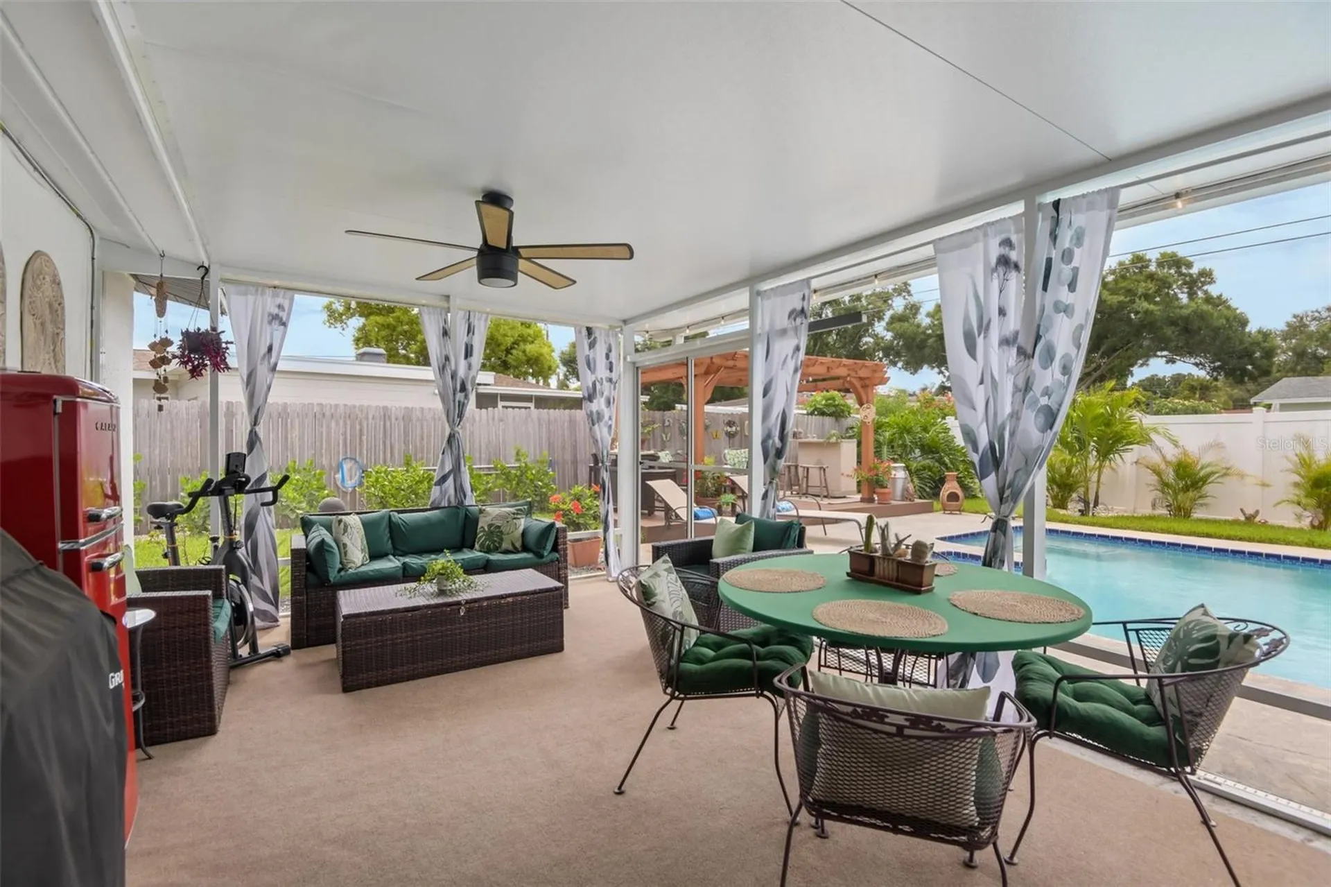 5520 24th Terrace N St Petersburg FL 33710