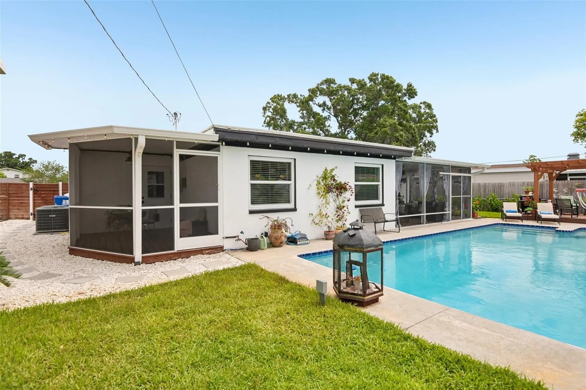5520 24th Terrace N St Petersburg FL 33710