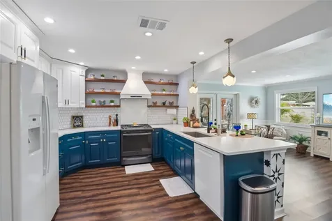 5520 24th Terrace N St Petersburg FL 33710
