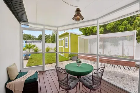 5520 24th Terrace N St Petersburg FL 33710