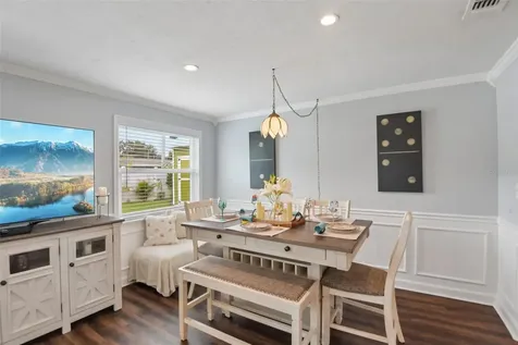 5520 24th Terrace N St Petersburg FL 33710