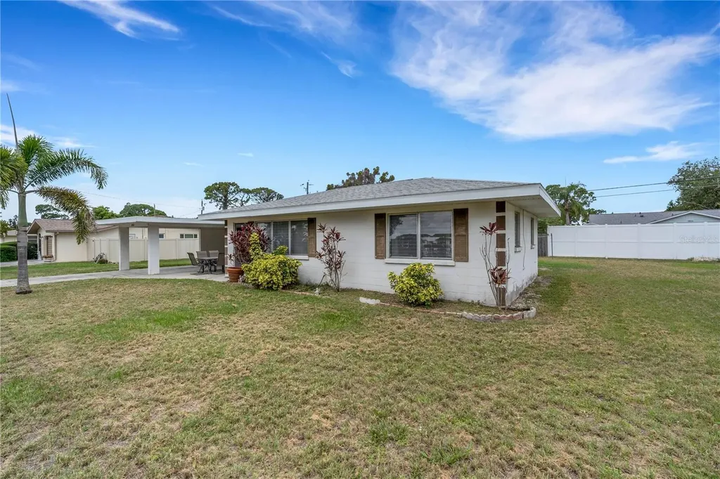 2830 Siesta Drive Venice FL 34293