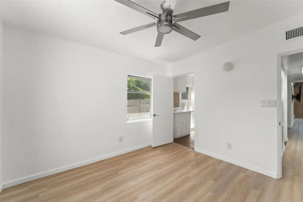 7712 Hoosier Place Orlando FL 32807