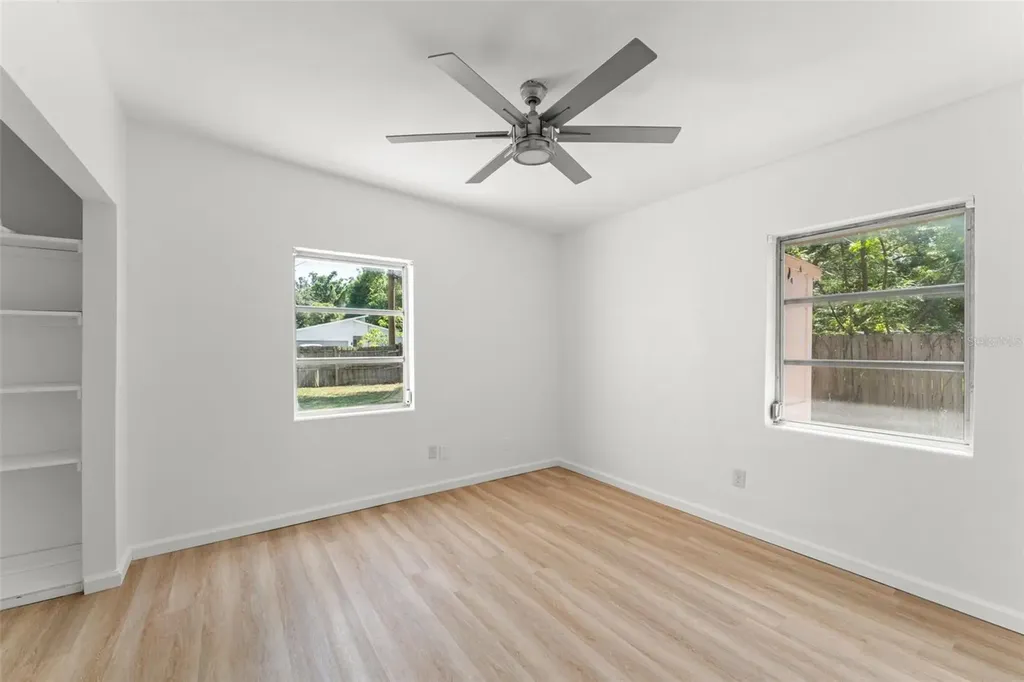 7712 Hoosier Place Orlando FL 32807