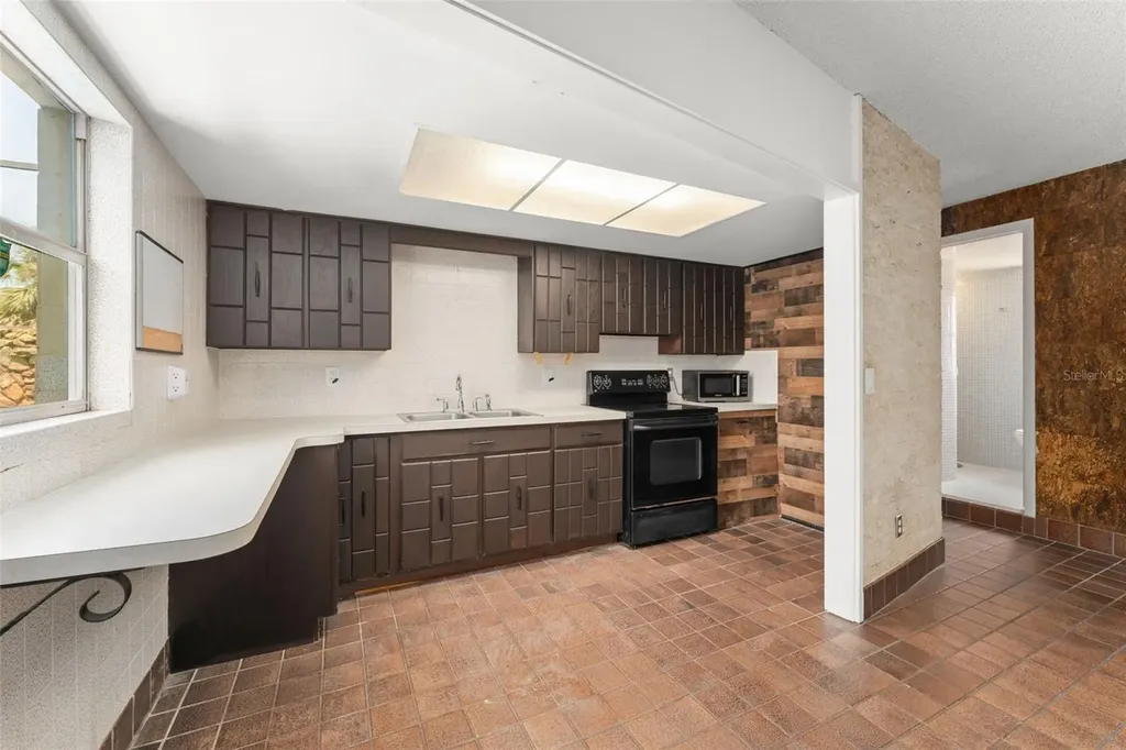 7712 Hoosier Place Orlando FL 32807