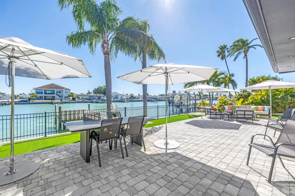 795 Capri Boulevard Treasure Island FL 33706