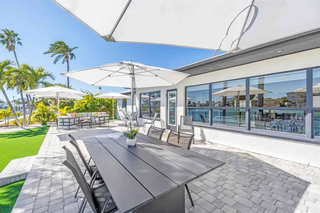 795 Capri Boulevard Treasure Island FL 33706