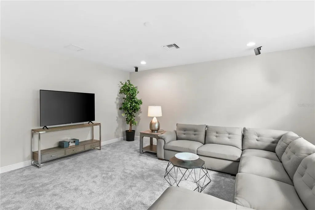 4309 W Vasconia Street Tampa FL 33629