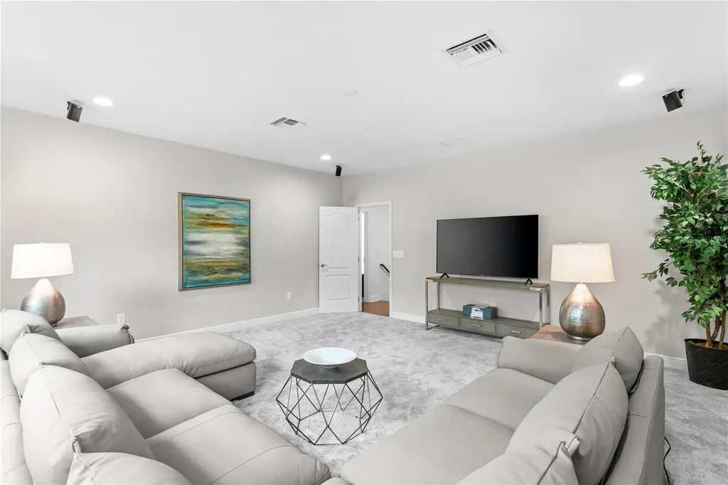 4309 W Vasconia Street Tampa FL 33629