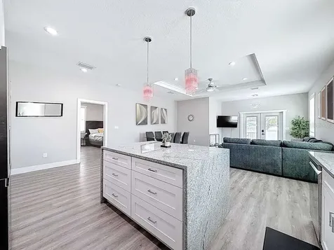 1409 W Wood Street Tampa FL 33604