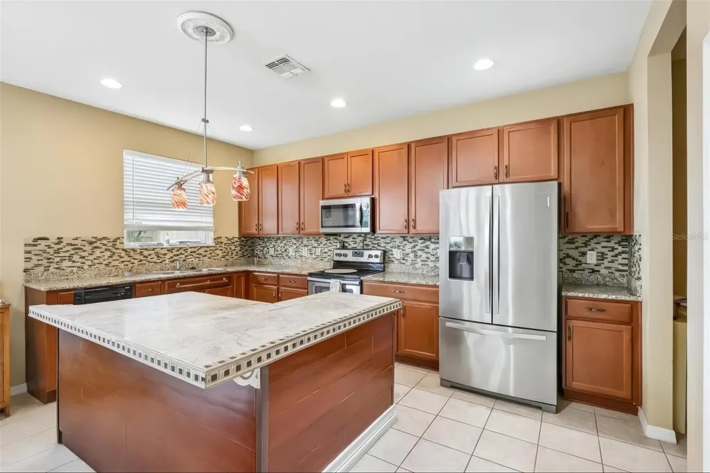 1585 Auburn Hills Court Tavares FL 32778