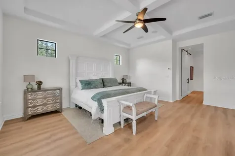 5201 Alafia Falls Drive Lithia FL 33547