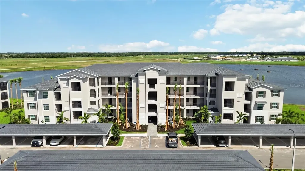 19116 Scallop Loop Lakewood Ranch FL 34211