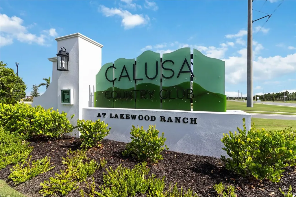 19116 Scallop Loop Lakewood Ranch FL 34211