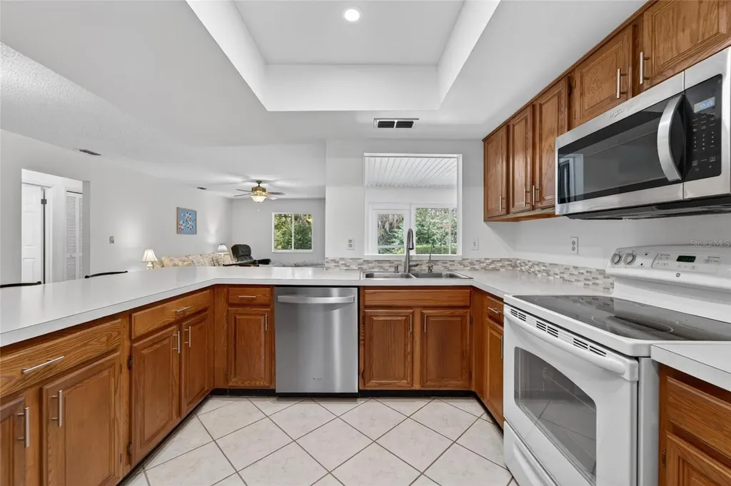 2015 Berry Roberts Drive Sun City Center FL 33573