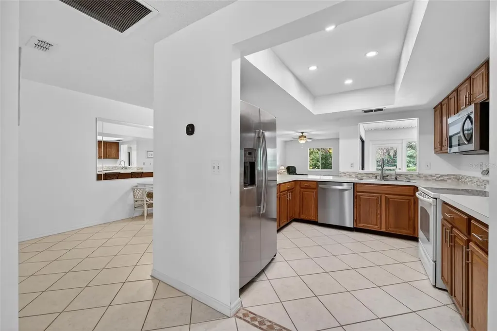 2015 Berry Roberts Drive Sun City Center FL 33573