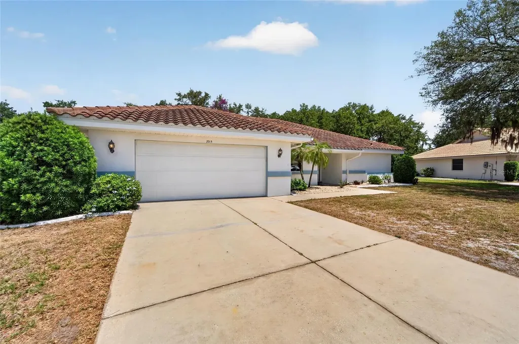 2015 Berry Roberts Drive Sun City Center FL 33573
