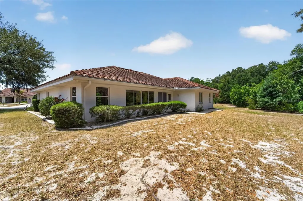2015 Berry Roberts Drive Sun City Center FL 33573