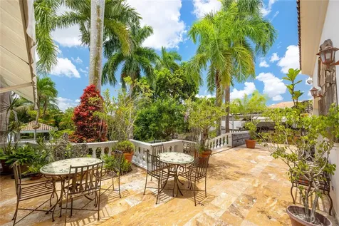 A Street Villa Caparra Guaynabo PR 00966