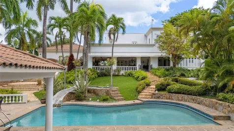 A Street Villa Caparra Guaynabo PR 00966