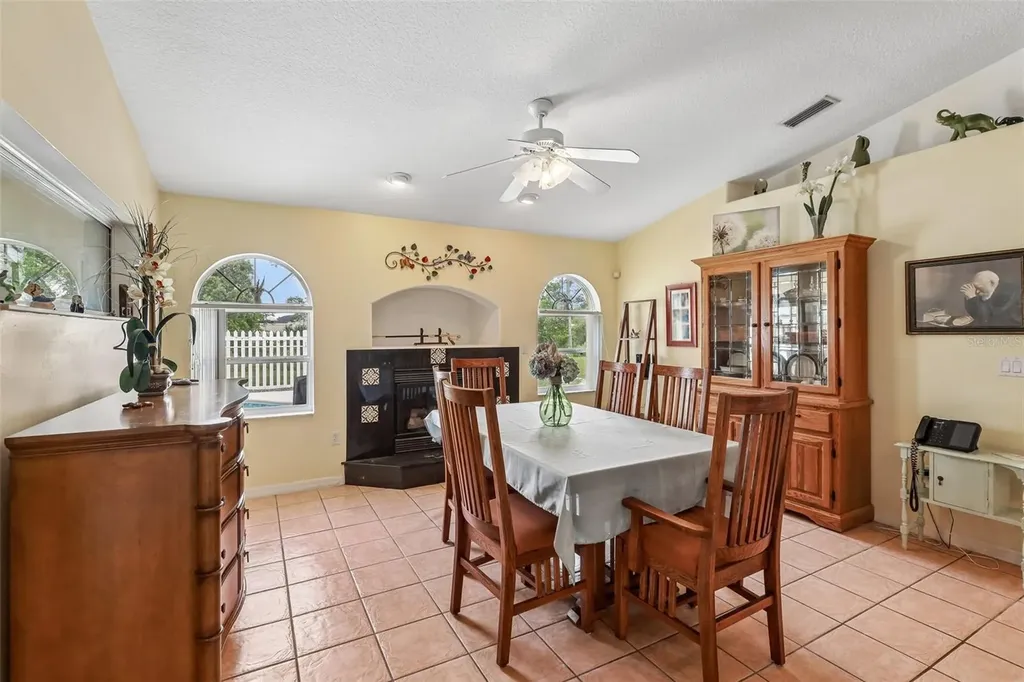 60 Woodbury Drive Palm Coast FL 32164